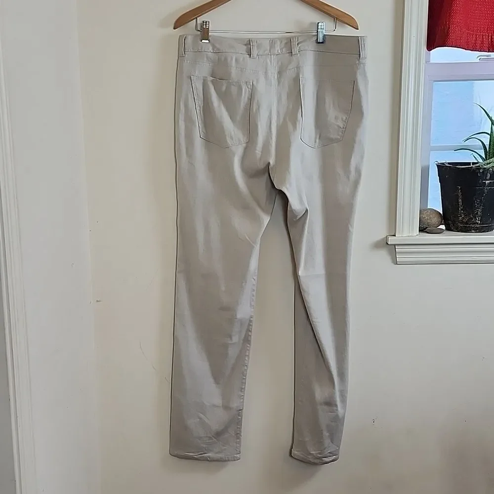 Tommy Bahama Men's Beige Casual Linen Flat Front Pants, 35